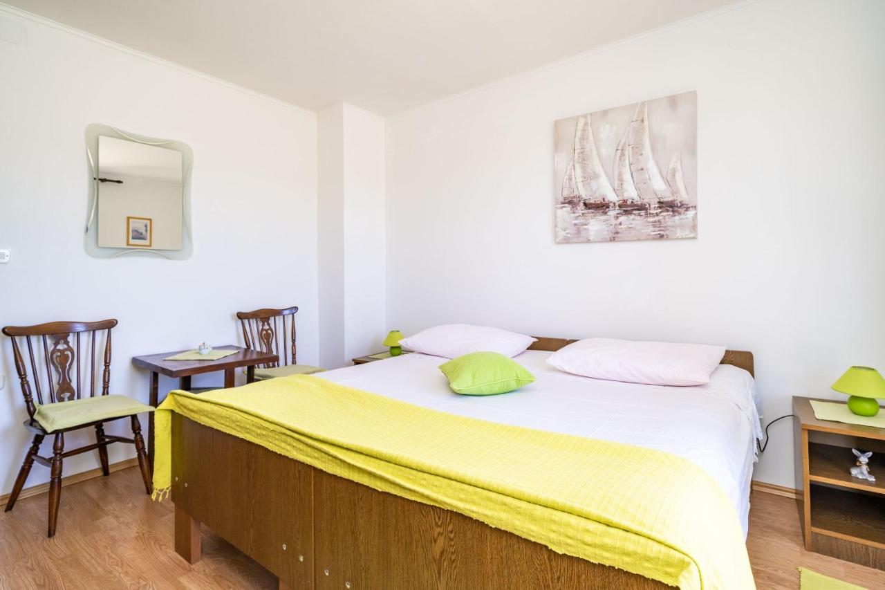 Apartment Laurel Leaf Lovorno Eksteriør bilde