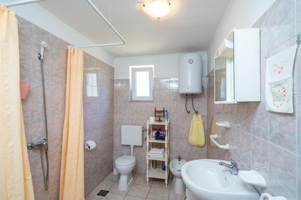 Apartment Laurel Leaf Lovorno Eksteriør bilde